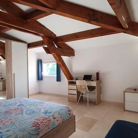 Ferienhaus Maison Calme Et Renovee 
